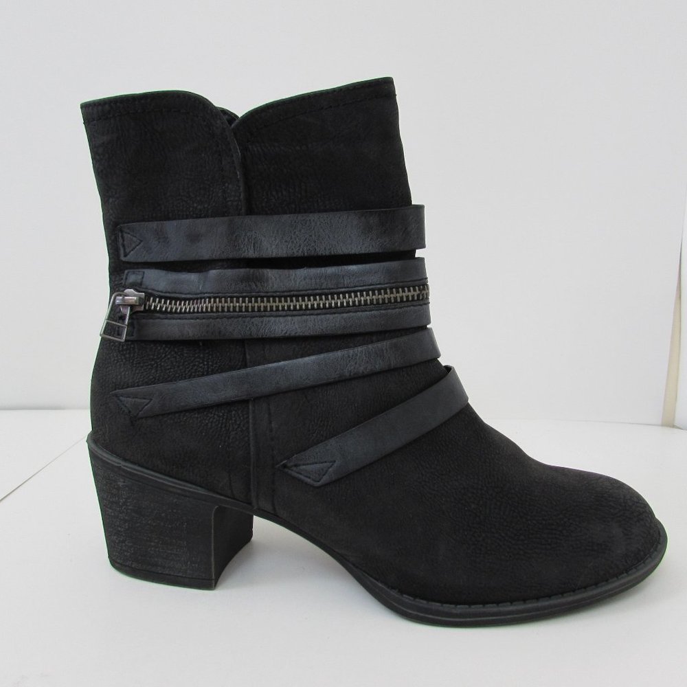 Hokus Pokus Bronco  Short Boots 9.5M